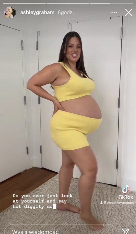 Ashley Graham photo 167