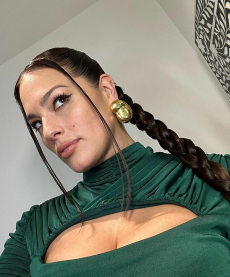 Ashley Graham photo 213