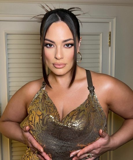 Ashley Graham photo 250