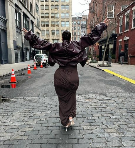 Ashley Graham photo 255