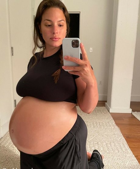 Ashley Graham photo 293