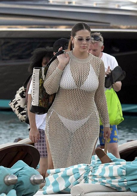 Ashley Graham photo 301