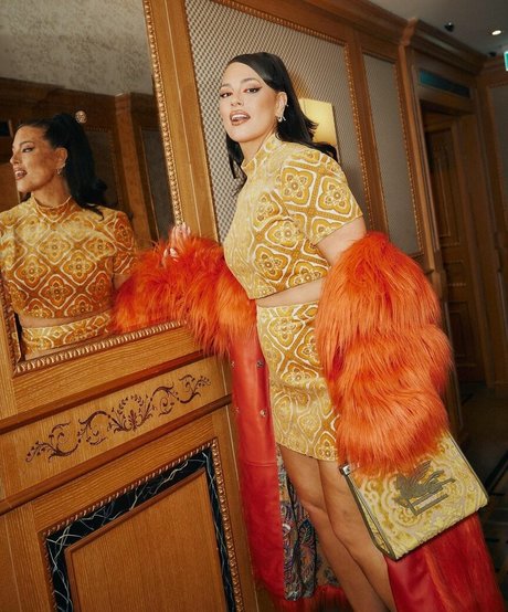 Ashley Graham photo 343