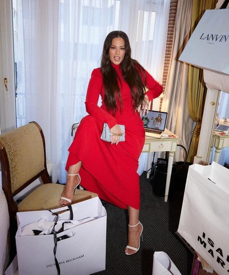 Ashley Graham photo 377