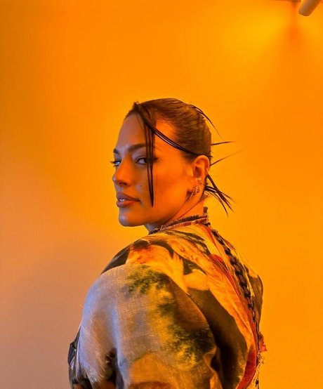 Ashley Graham photo 413