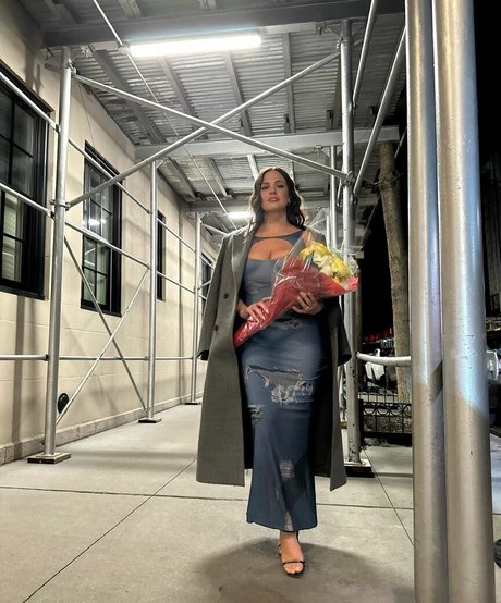 Ashley Graham photo 420