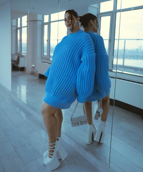 Ashley Graham photo 423