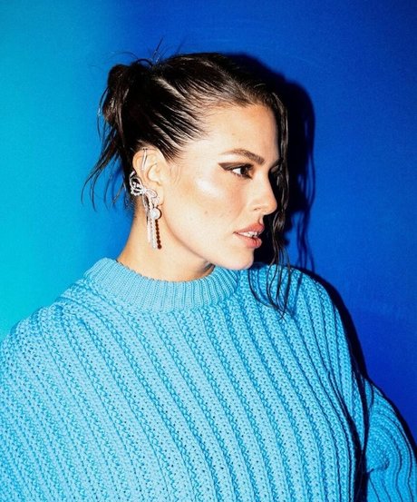 Ashley Graham photo 433