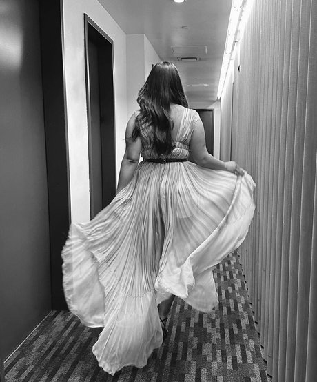 Ashley Graham photo 460