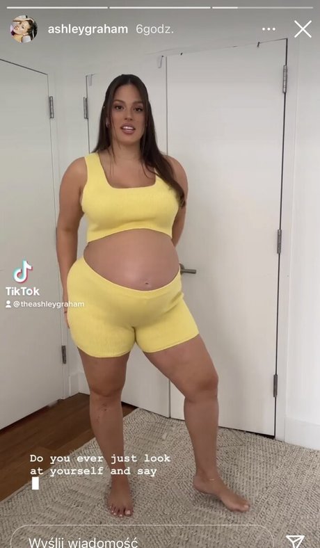 Ashley Graham photo 490