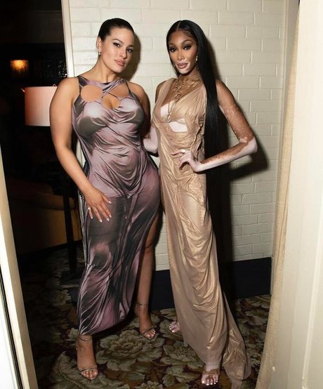 Ashley Graham photo 508