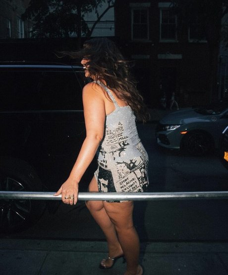 Ashley Graham photo 561