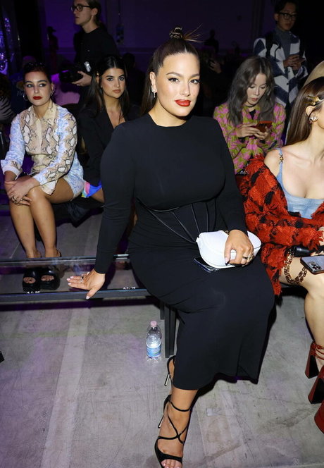 Ashley Graham photo 566