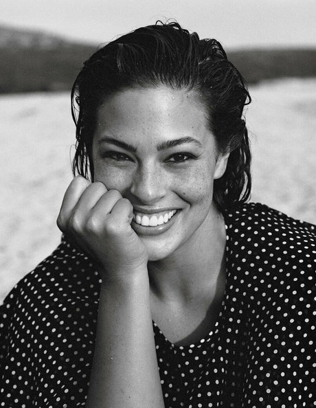Ashley Graham photo 572