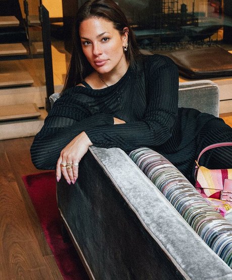 Ashley Graham photo 583