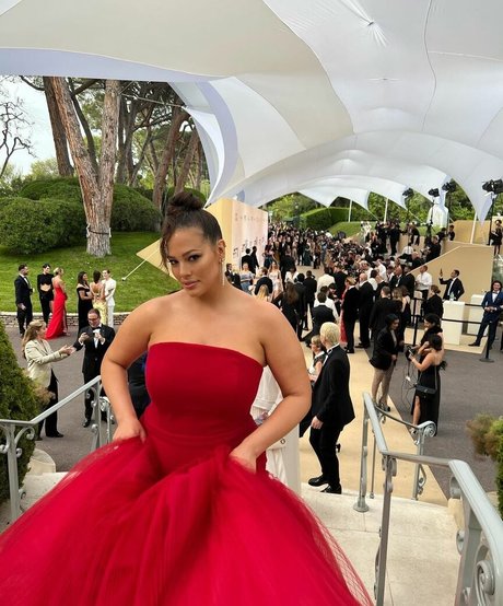 Ashley Graham photo 589