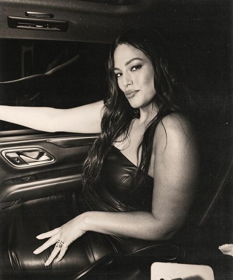 Ashley Graham photo 607