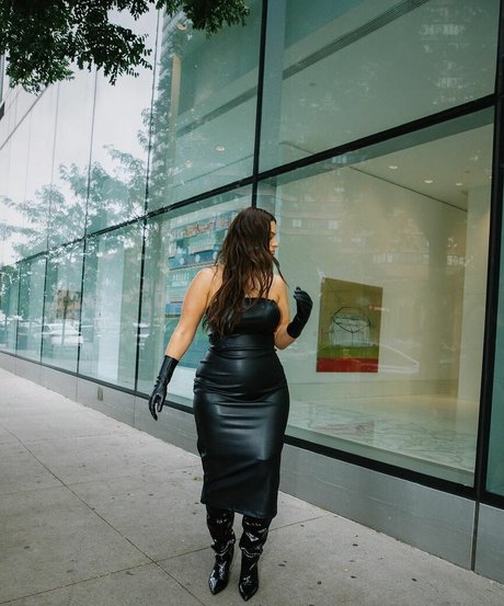 Ashley Graham photo 611