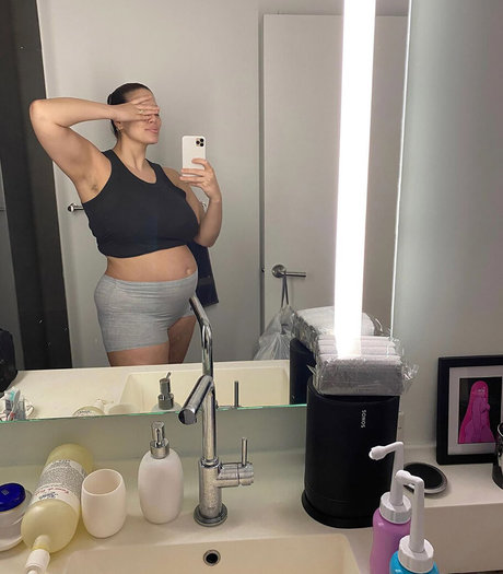 Ashley Graham photo 612