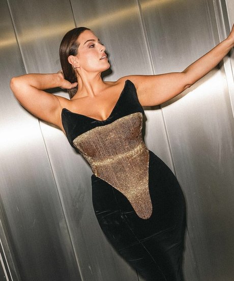 Ashley Graham photo 618