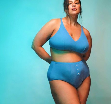 Ashley Graham photo 630