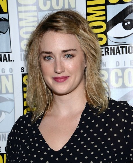 Ashley Johnson photo 140