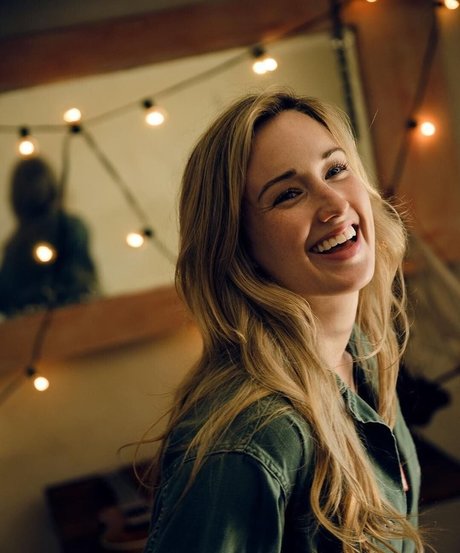 Ashley Johnson photo 153