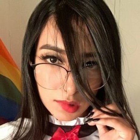 Ashley Marianne photo 1