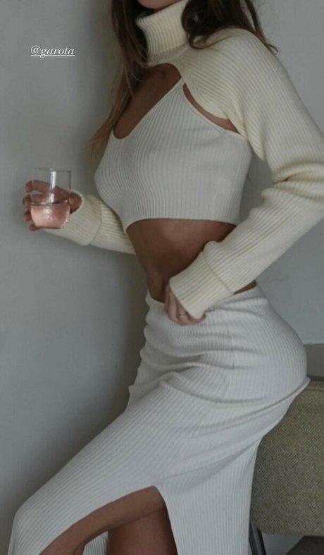 Ashley Marie Dickerson photo 1036