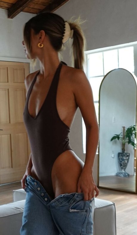 Ashley Marie Dickerson photo 1080