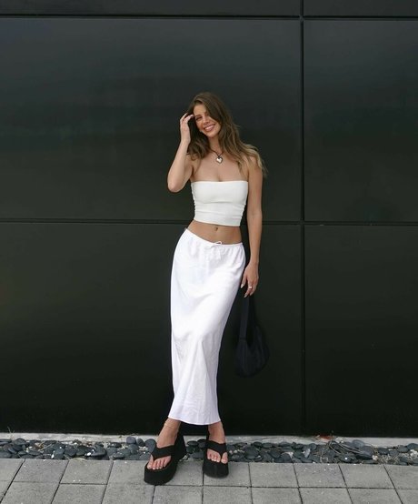 Ashley Marie Dickerson photo 1740