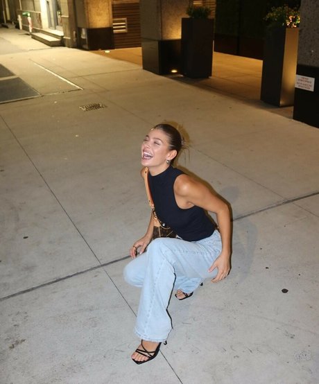Ashley Marie Dickerson photo 2077