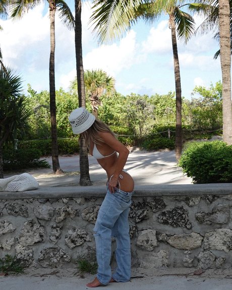 Ashley Marie Dickerson photo 2487