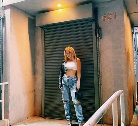 Ashley Monet photo 6