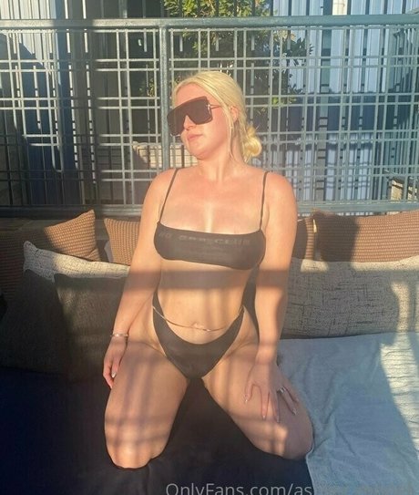 Ashley Monet photo 69