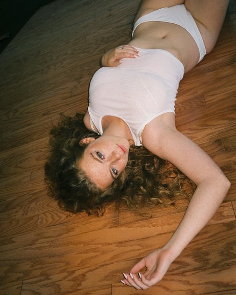 Ashley Suarez photo 197