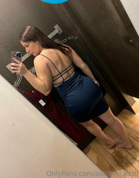 Ashleyisadoll photo 7