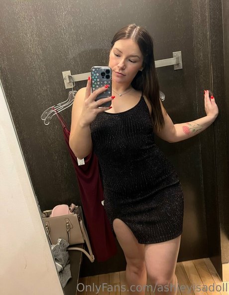 Ashleyisadoll photo 31