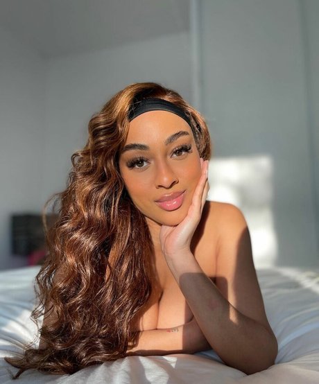 Ashleyroseglam photo 24