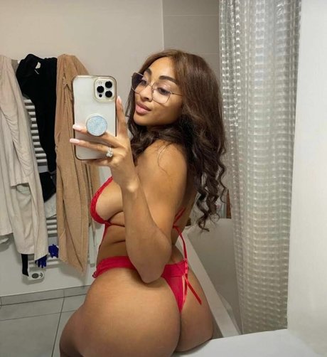 Ashleyroseglam photo 26