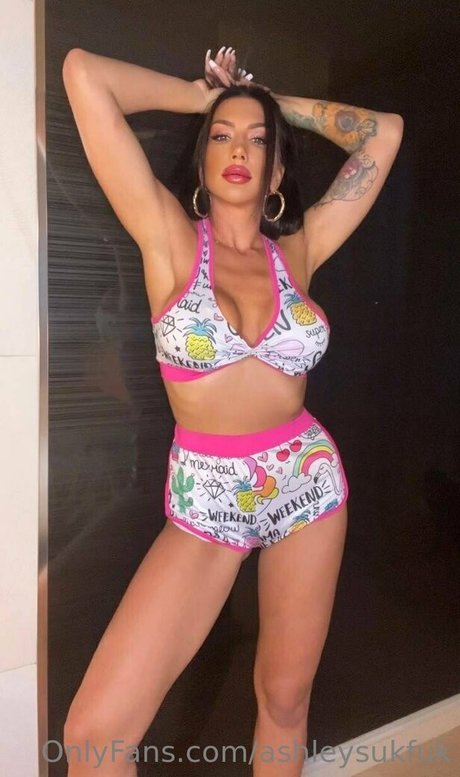 Ashley Suk Fuk photo 264