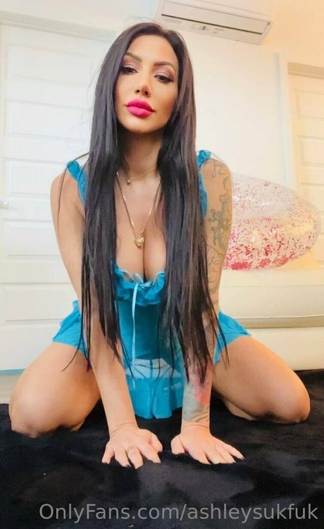 Ashley Suk Fuk photo 267