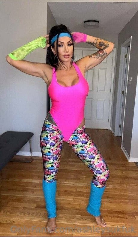 Ashley Suk Fuk photo 305