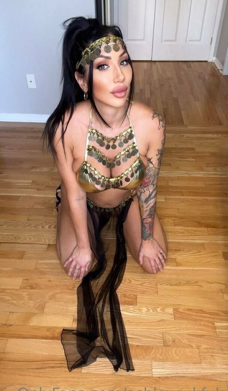 Ashley Suk Fuk photo 311