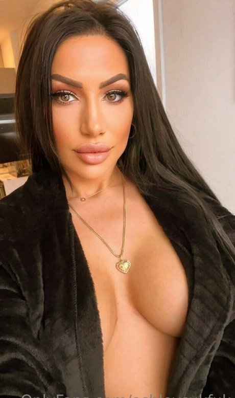 Ashley Suk Fuk photo 327