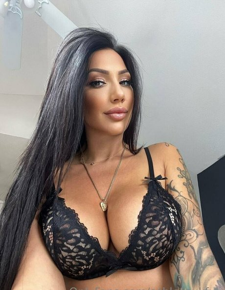 Ashley Suk Fuk photo 332
