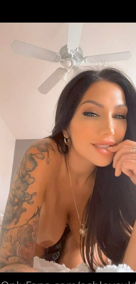 Ashley Suk Fuk photo 336