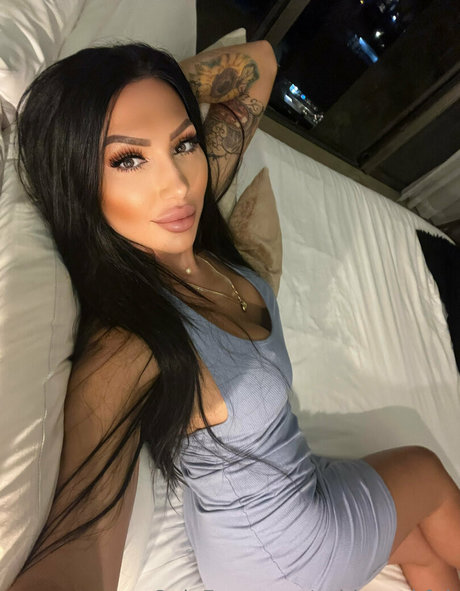 Ashley Suk Fuk photo 507