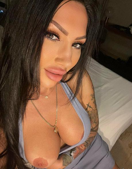 Ashley Suk Fuk photo 508