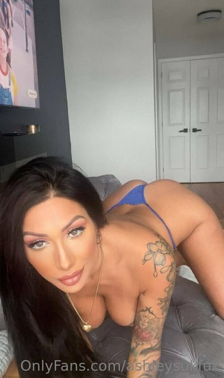 Ashley Suk Fuk photo 573
